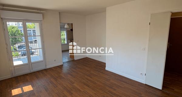 Location Appartement 2 pièces 45 m² - Le Plessis-robinson 92350