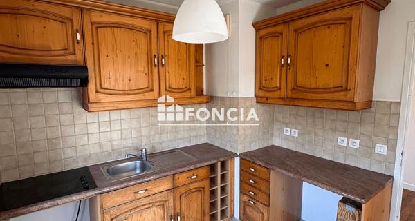 Location Appartement 2 pièces 45 m² - Le Plessis-robinson 92350