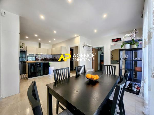 Maison 7 pièces, 4 chambres à 12 minutes de la gare d'Argenteuil €387 000 ** - Référence 4432