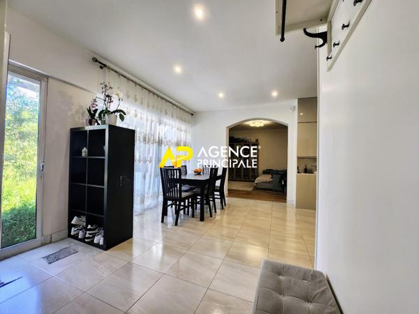 Maison 7 pièces, 4 chambres à 12 minutes de la gare d'Argenteuil €387 000 ** - Référence 4432