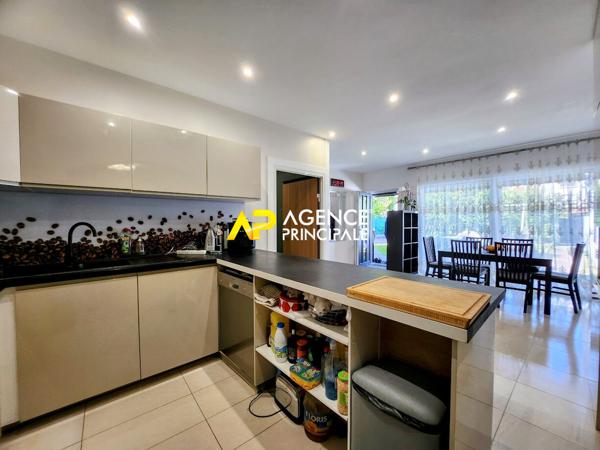 Maison 7 pièces, 4 chambres à 12 minutes de la gare d'Argenteuil €387 000 ** - Référence 4432