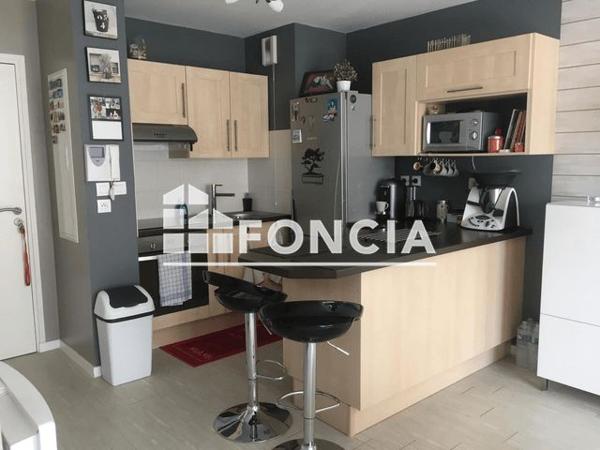 Location Appartement 2 pièces 41.2 m² - 15 AVENUE DE ROUBAIX Tours 37100