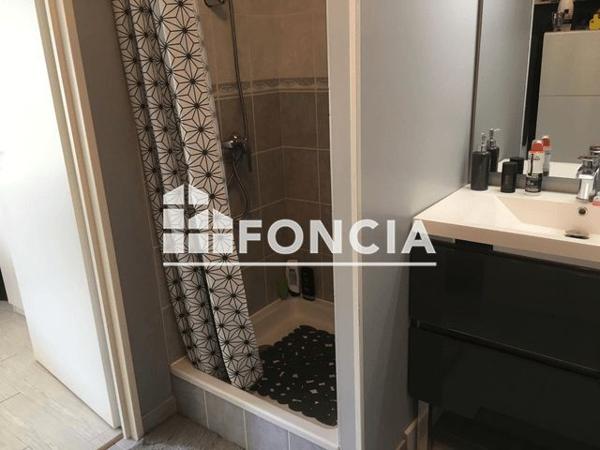 Location Appartement 2 pièces 41.2 m² - 15 AVENUE DE ROUBAIX Tours 37100