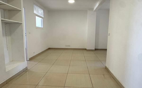 Appartement à vendre    3 pièces • 54,12 m2 La Courneuve