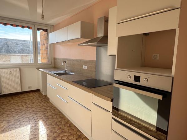 APPARTEMENT - HYPER CENTRE - 3 CHAMBRES ET GARAGE