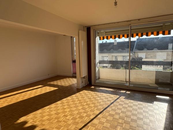 APPARTEMENT - HYPER CENTRE - 3 CHAMBRES ET GARAGE