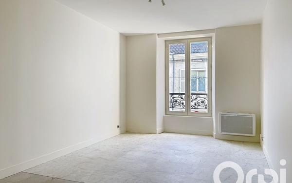 Appartement à vendre    1 pièce • 21 m2 Longjumeau