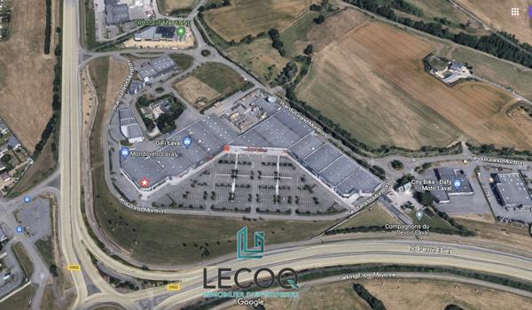 CELLULE COMMERCIALE à LAVAL