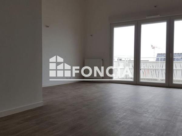 Location Appartement 4 pièces 80.59 m² - RUE DU GENERAL LIZE Angers 49000