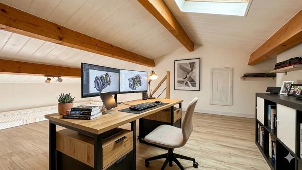 Maisons à vendre À Tonnay-Charente – Ensemble immobilier avec gîte indépendant sur parc arboré de 4 673 m²