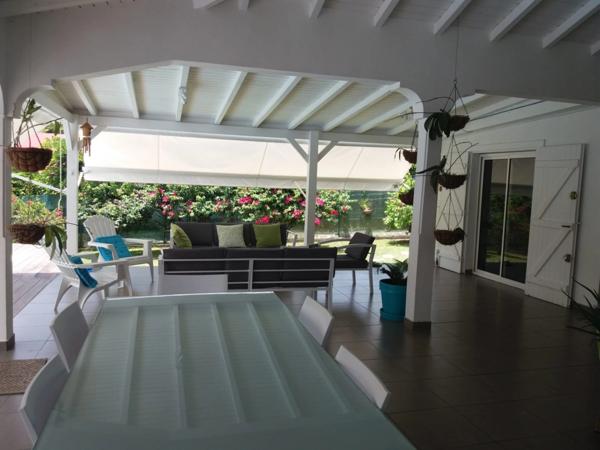 URGENT A Biglette villa P6 4CH + studio avec piscine et garage sur 1027 m² de terrain clos et arboré