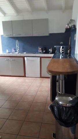 URGENT A Biglette villa P6 4CH + studio avec piscine et garage sur 1027 m² de terrain clos et arboré