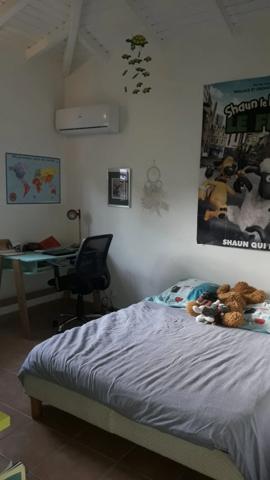 URGENT A Biglette villa P6 4CH + studio avec piscine et garage sur 1027 m² de terrain clos et arboré