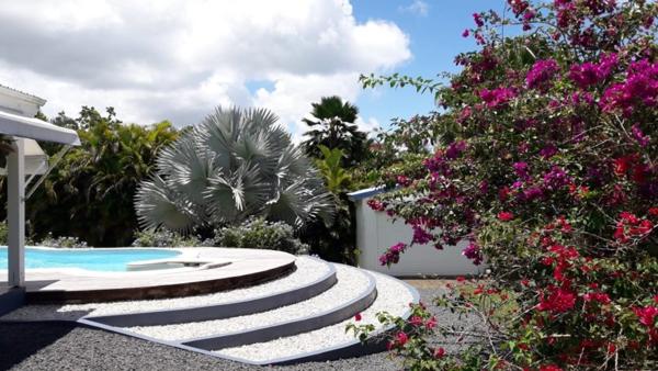 URGENT A Biglette villa P6 4CH + studio avec piscine et garage sur 1027 m² de terrain clos et arboré