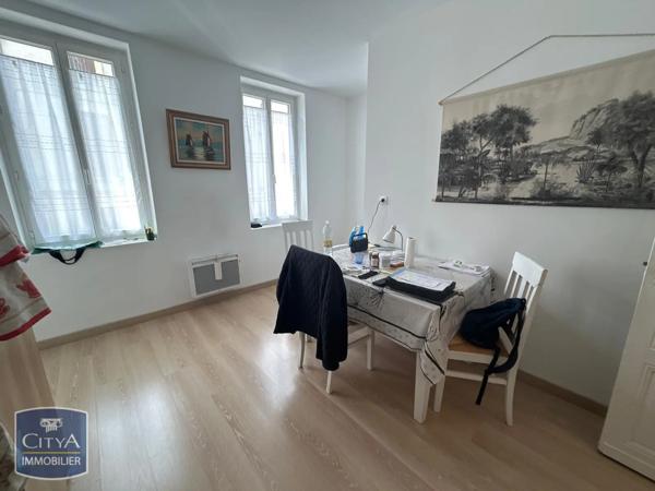Location appartement 3 pièces de 79.9m²