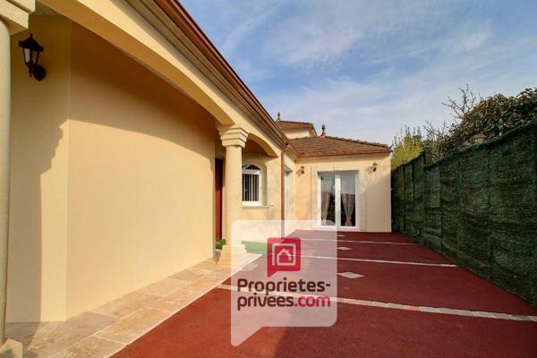 AMILLY 45200 - Secteur Viroy - A VENDRE BELLE MAISON CONTEMPORAINE RECENTE de PLAIN-PIED 3 CHAMBRES + STUDIO INDEPENDANT, TERRAIN CLOS 950 m2