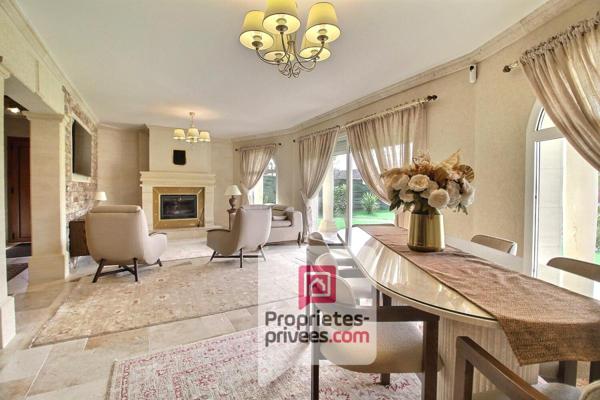 AMILLY 45200 - Secteur Viroy - A VENDRE BELLE MAISON CONTEMPORAINE RECENTE de PLAIN-PIED 3 CHAMBRES + STUDIO INDEPENDANT, TERRAIN CLOS 950 m2