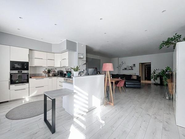Magnifique appartement rénové de 124 m²