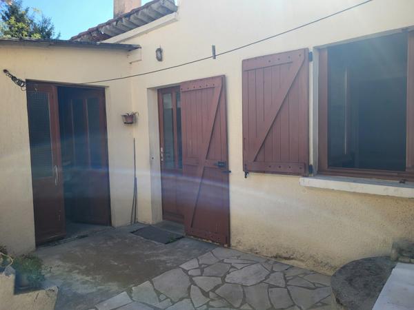 Maison à vendre 4 pièces SAINT LOUP LAMAIRE (79) Terrain 619 m²