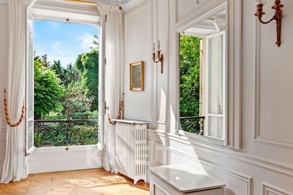 A vendre - Hotel particulier - Chatou - 8 chambres -  2 392 000€