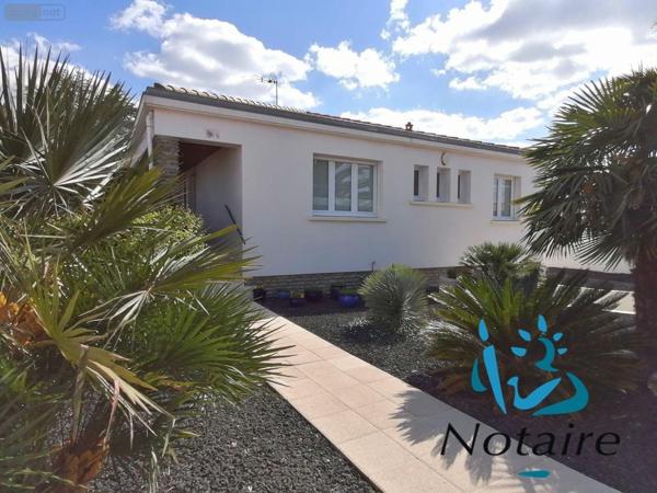 Villa à vendre à La Rochelle en Charente-Maritime (17000), ref : VD/596