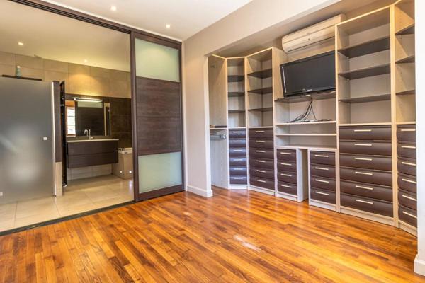 Maison Villefranche Sur Cher 12 pièce(s) 291.5 m2