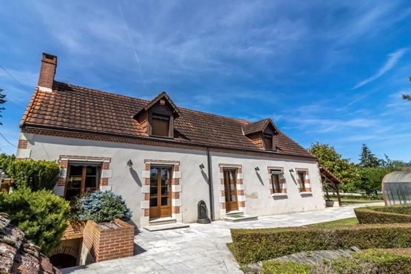 Maison Villefranche Sur Cher 12 pièce(s) 291.5 m2