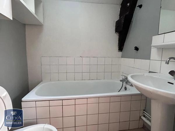 Appartement à louer 2 pièces 42.38m² Ars-sur-Moselle (57130)