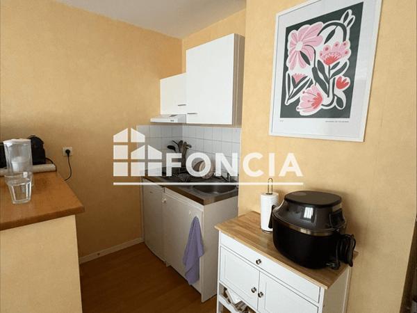 Location Appartement 2 pièces 43.3 m² - 11 BD STRASBOURG Rennes 35000