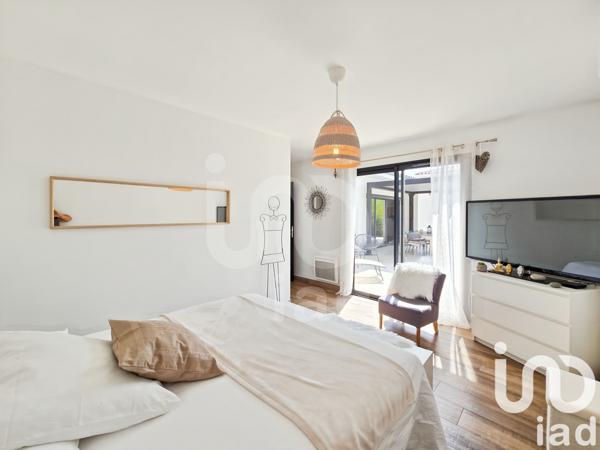 Maison à vendre 6 pièces 154 m² Nîmes-Saint-Césaire