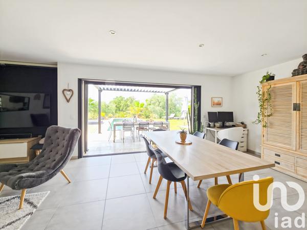 Maison à vendre 6 pièces 154 m² Nîmes-Saint-Césaire