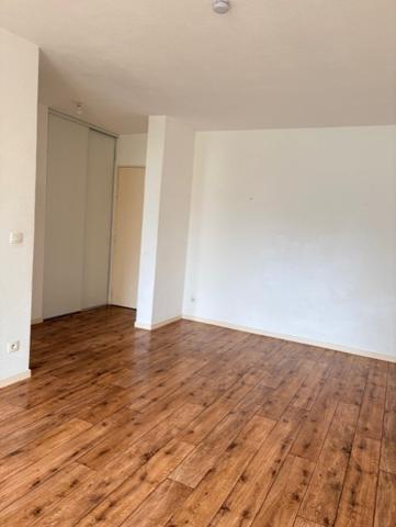 SENS - LES PORTES DE SENS - Appartement T2 avec balcon déjà