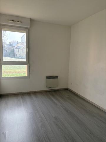 SENS - LES PORTES DE SENS - Appartement T2 avec balcon déjà