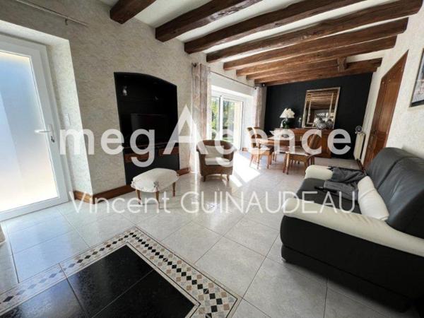 Maison à LE MAY-SUR-EVRE, 49122 - 7 pièces 250m²
