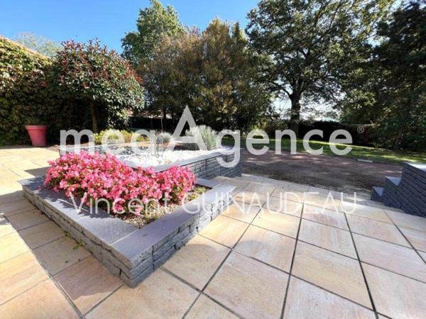 Maison à LE MAY-SUR-EVRE, 49122 - 7 pièces 250m²