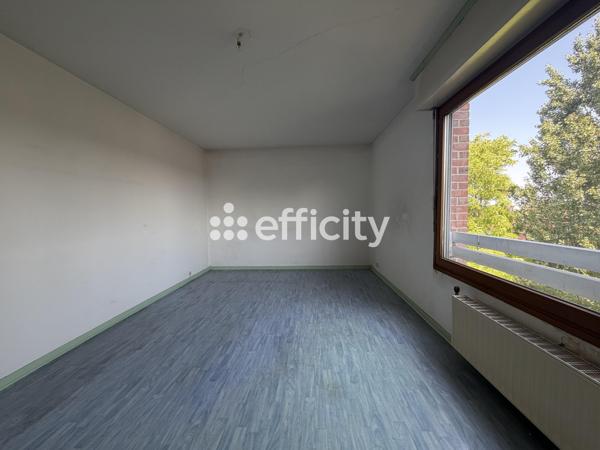 Appartement
         3 pièces
        - 61 m² 130 000 € *