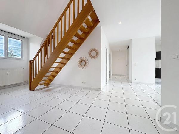 Appartement F4 à vendre  4 pièces - 83,16 m 2   TROYES  - 10