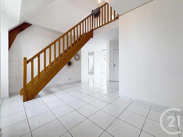 Appartement F4 à vendre  4 pièces - 83,16 m 2   TROYES  - 10