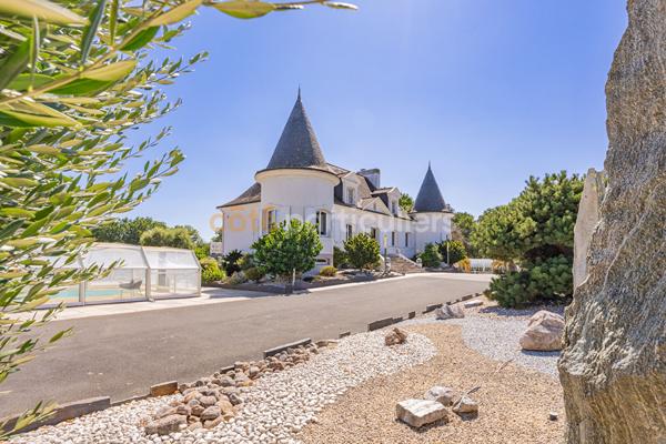 Vente
                Maison410 m² - 9 Pièces -
                    LA CHEVROLIERE (44118)