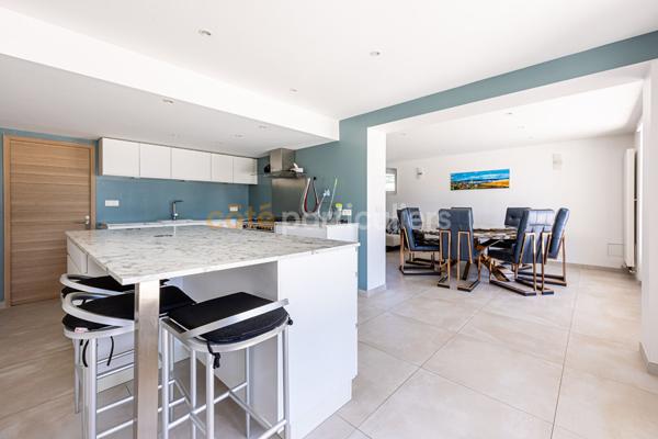 Vente
                Maison410 m² - 9 Pièces -
                    LA CHEVROLIERE (44118)