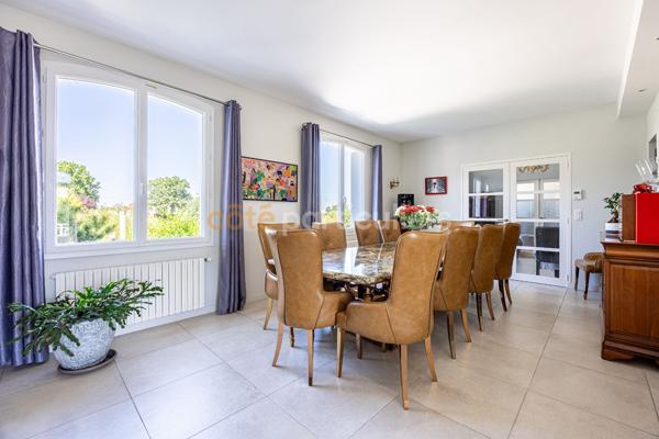 Vente
                Maison410 m² - 9 Pièces -
                    LA CHEVROLIERE (44118)