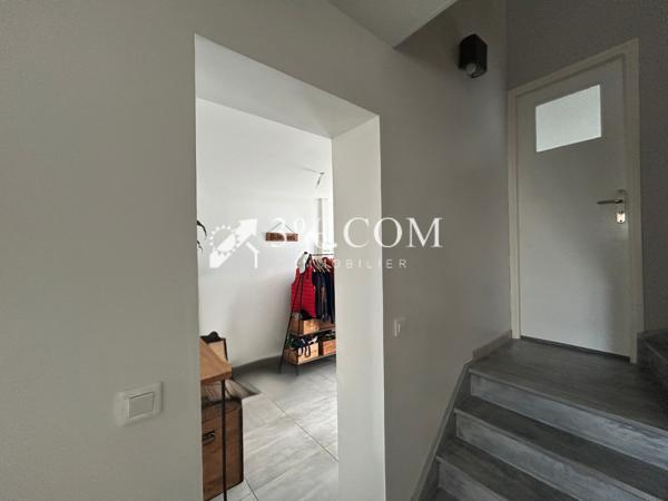 Maison 6 pièce(s) 4 chambre(s) 121 m²