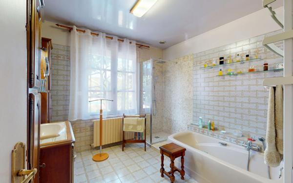 Maison à vendre    7 pièces • 283 m2 Givry