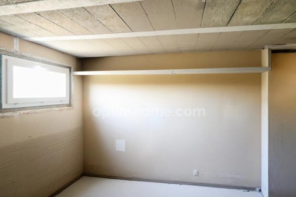 Maison Individuelle sur sous-sol de 65 m² environ - 4 pièces - 1 voir 2 Chambres - Garage -Parcelle 700 m² -MAGNAC LAVAL (87)