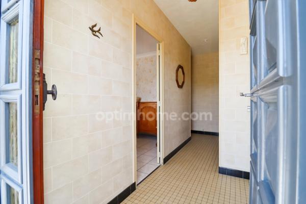 Maison Individuelle sur sous-sol de 65 m² environ - 4 pièces - 1 voir 2 Chambres - Garage -Parcelle 700 m² -MAGNAC LAVAL (87)