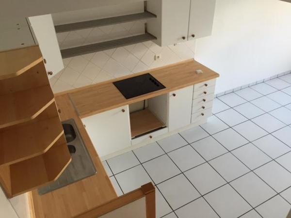 BEGLES à louer échoppe T3