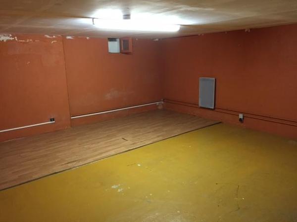 BEGLES à louer échoppe T3