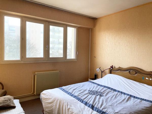 Appartement à vendre 82 450 € Bourges 4 p 86 m² DPE E