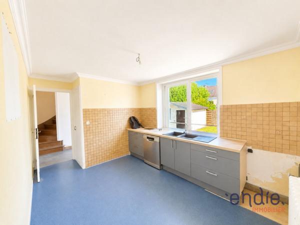 Quimper – Maison 4 chambres avec sous-sol complet et jardin