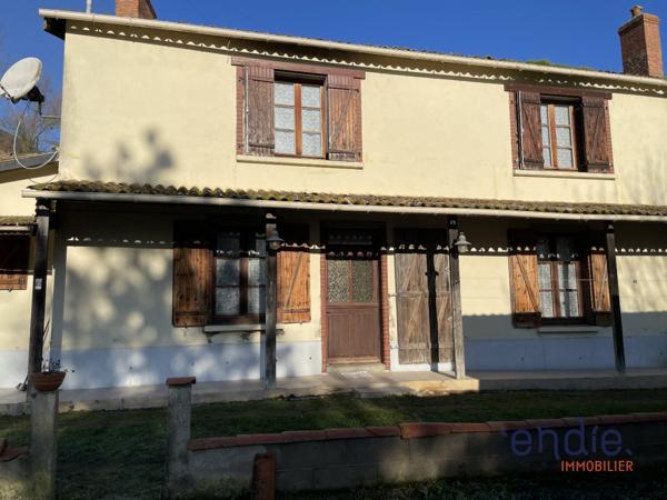 MAISON DANS MONCONTOUR PROCHE DES COMMERCES